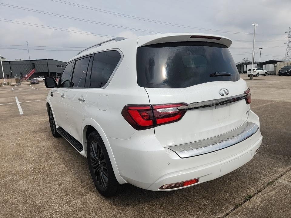 Certified 2023 INFINITI QX80 Premium Select w/ Cargo Package image 4