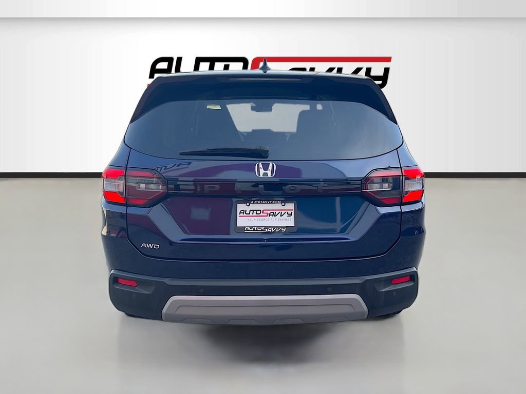 Used 2025 Honda Pilot EX-L image 6