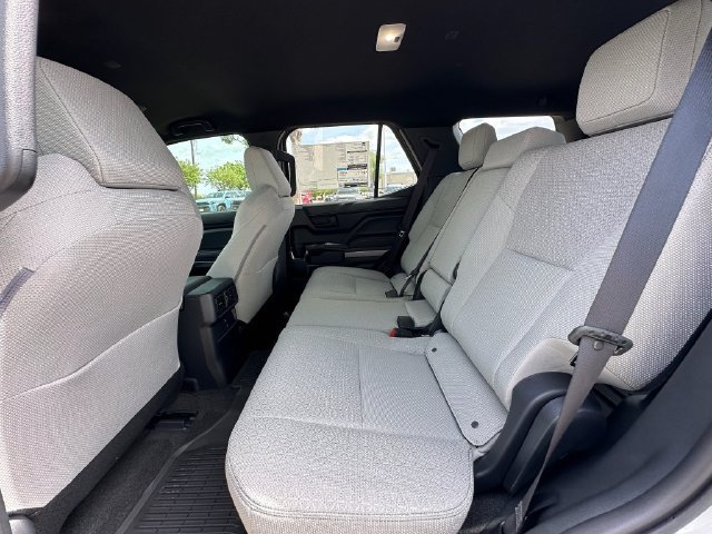 New 2026 Toyota 4Runner SR5 AWD/4WD image 23