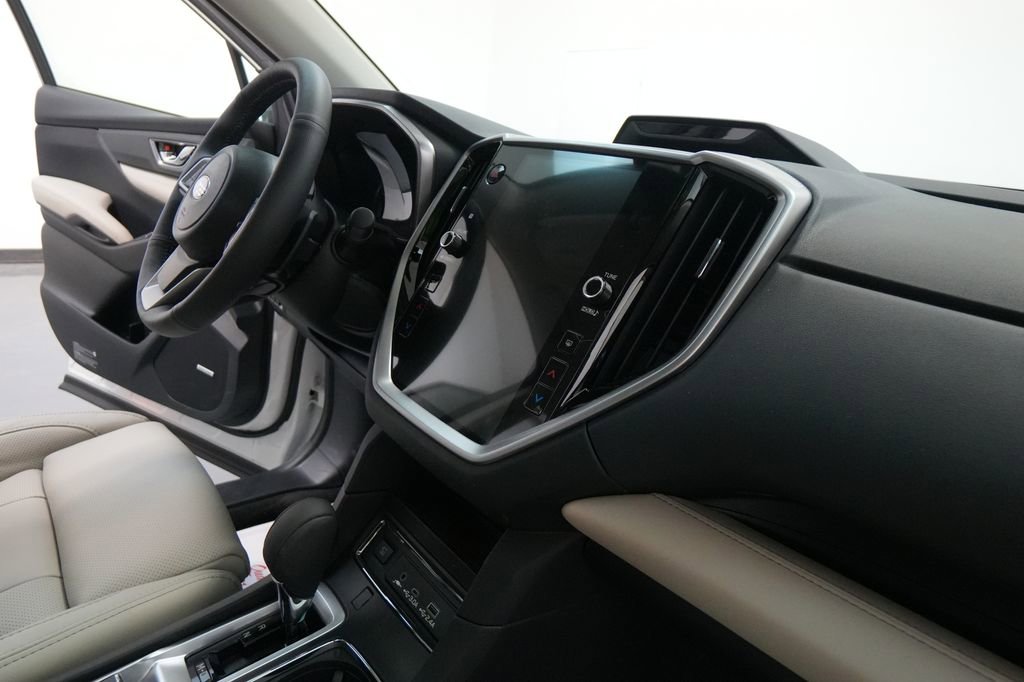New 2025 Subaru Ascent Limited image 29