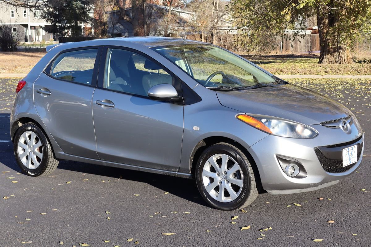 Used 2012 MAZDA MAZDA2 Touring image 2