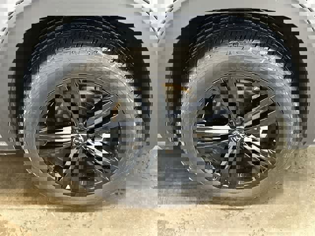 Certified 2023 Volkswagen Atlas Cross Sport SEL R-Line image 5