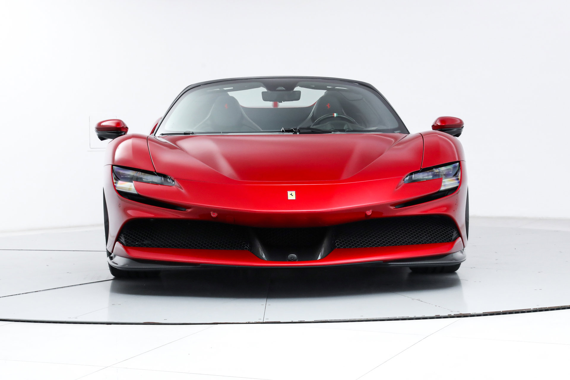 Used 2025 Ferrari SF90 Spider image 13