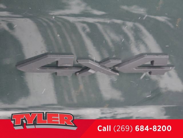 New 2026 RAM 1500 4x4 Crew Cab image 16