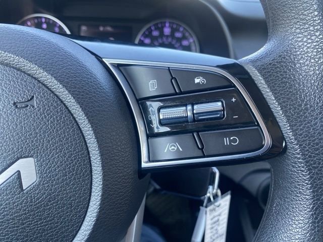 Used 2023 Kia Forte LXS image 18