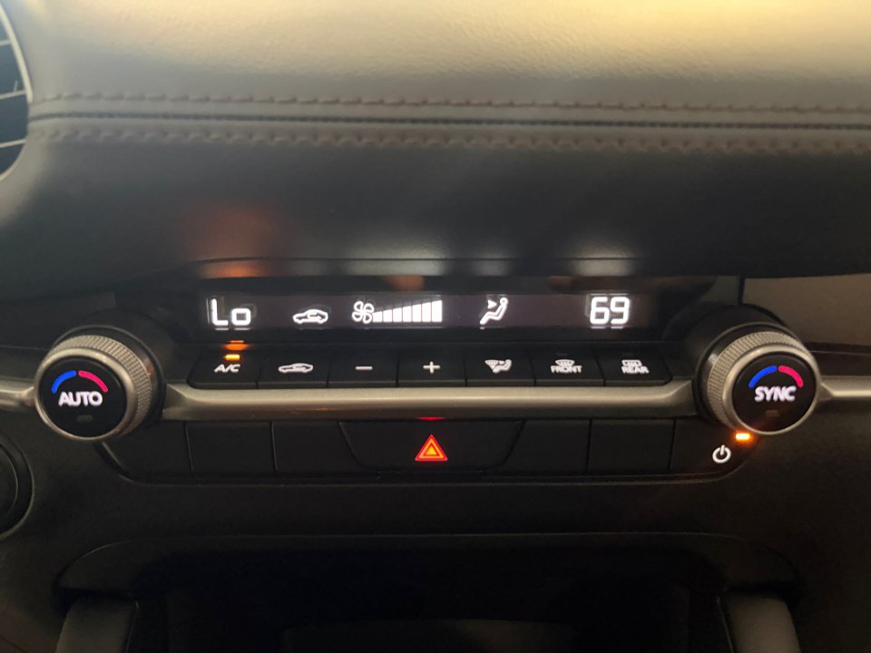 Certified 2026 MAZDA MAZDA3 s Sport FWD image 18