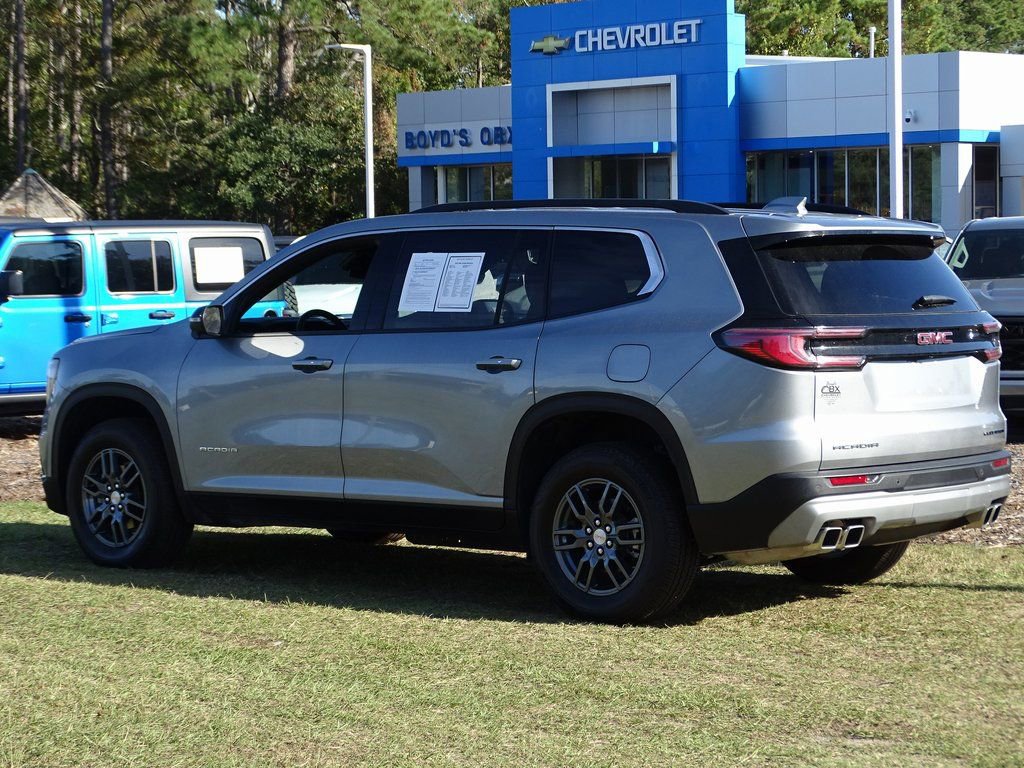 Used 2025 GMC Acadia Elevation image 4
