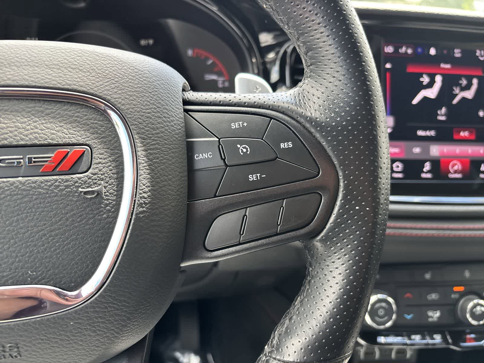Used 2025 Dodge Durango GT AWD/4WD image 13