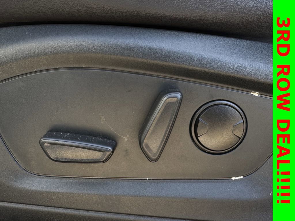 Used 2022 Ford Explorer XLT w/ Equipment Group 202A image 26