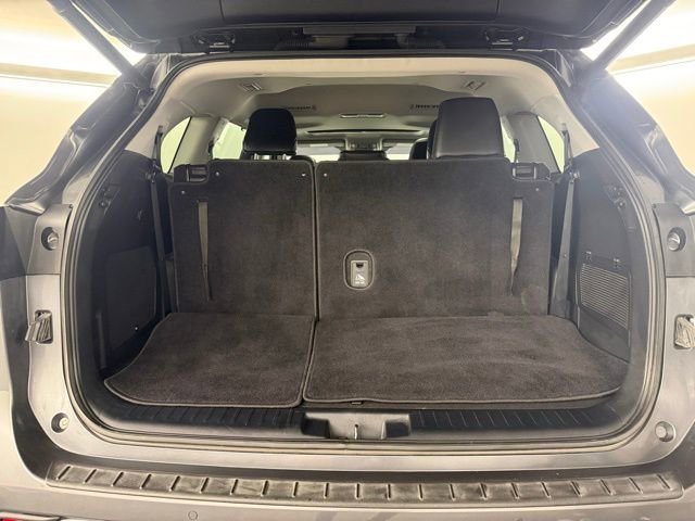 Used 2021 Toyota Highlander Limited image 37