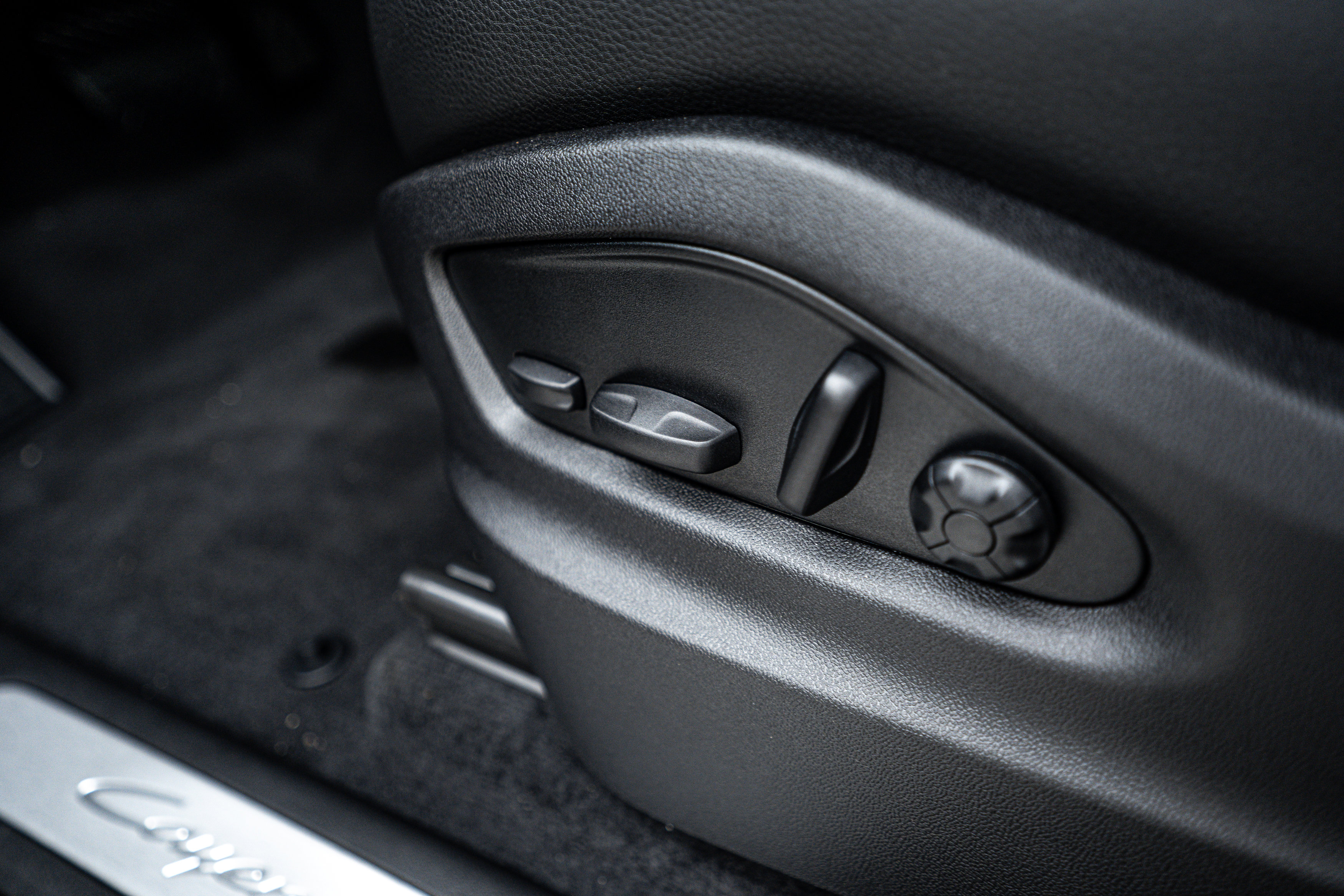 Certified 2026 Porsche Cayenne image 23