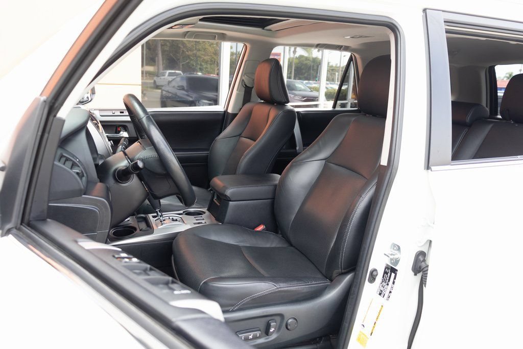 Used 2023 Toyota 4Runner Limited AWD/4WD image 20