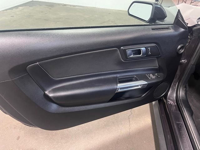 Used 2022 Ford Mustang Coupe image 16