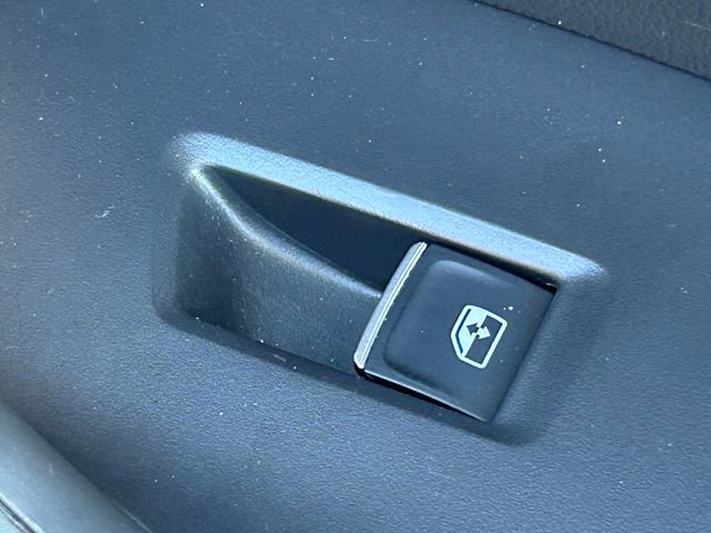 Used 2022 Volkswagen Jetta SE FWD image 37