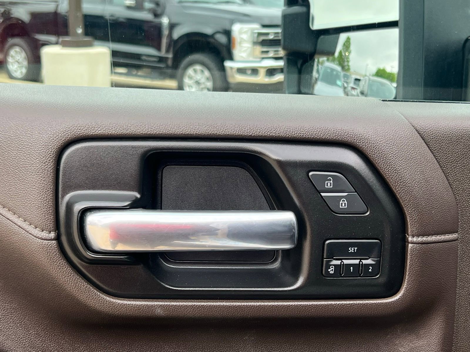 Used 2022 GMC Sierra 2500 Denali w/ Denali Ultimate Package AWD/4WD image 24