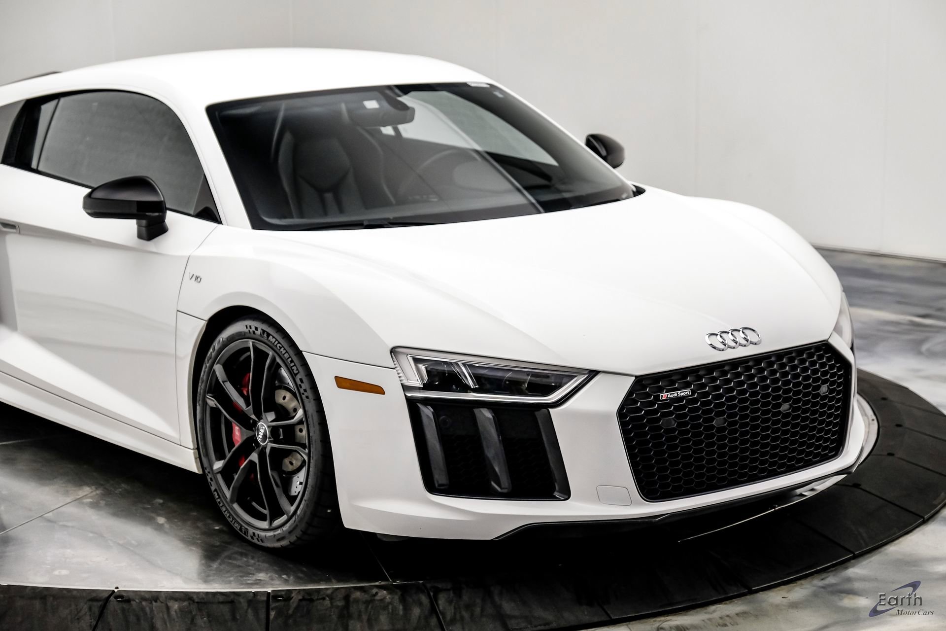Used 2018 Audi R8 V10 RWD image 33