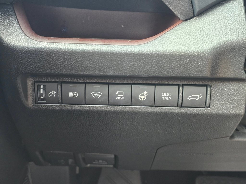Used 2025 Toyota RAV4 Limited w/ Advanced Technology Package AWD/4WD image 18