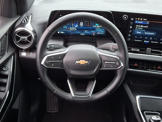 Used 2026 Chevrolet Equinox LT FWD image 19