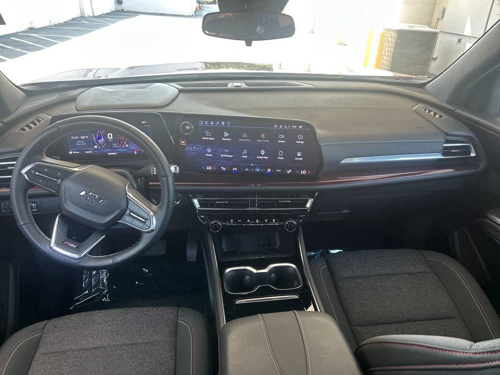 Used 2024 Chevrolet Traverse Z71 AWD/4WD image 15