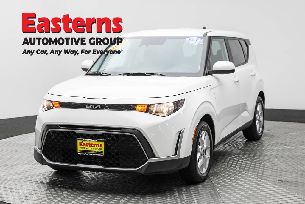 Used 2024 Kia Soul LX w/ Option Group 015