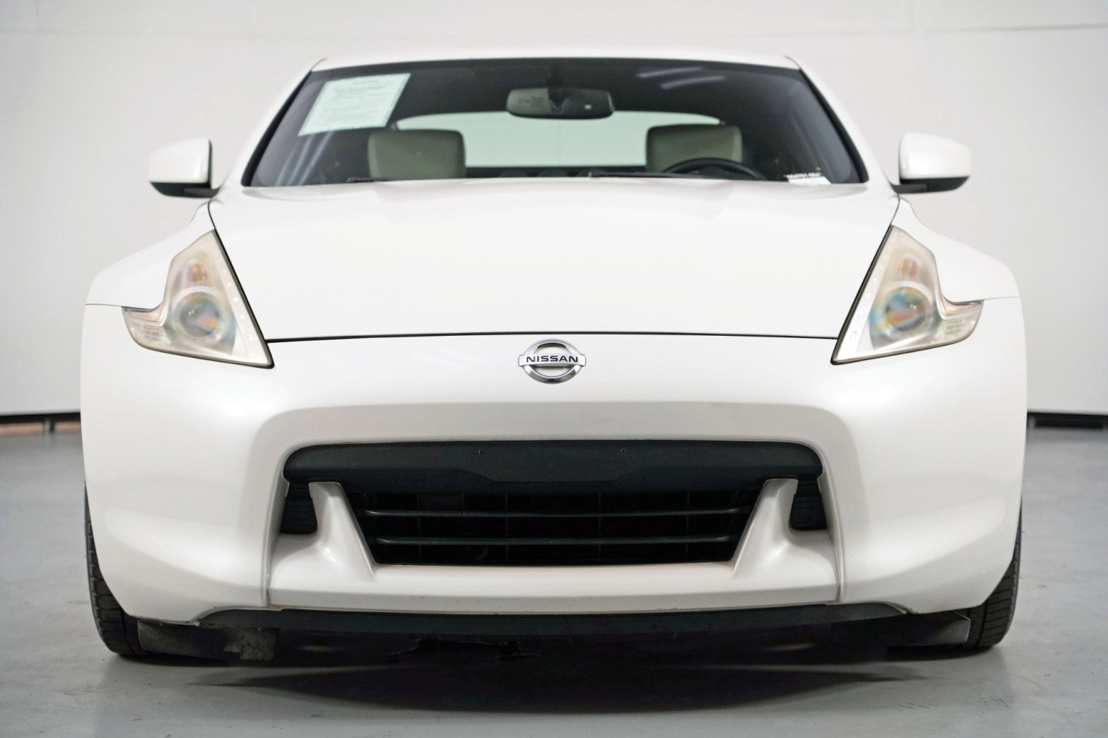 Used 2011 Nissan 370Z Touring image 6
