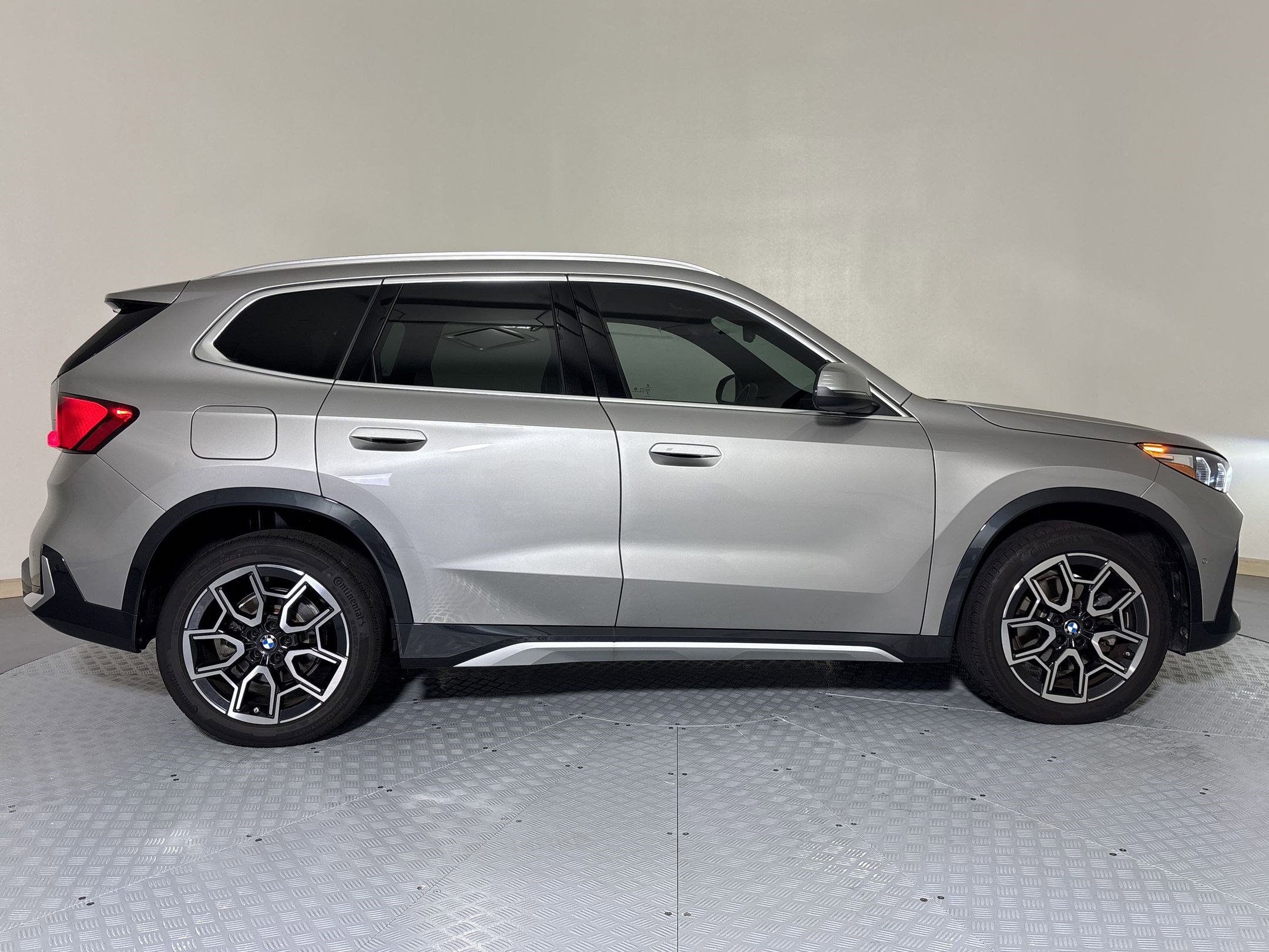Used 2026 BMW X1 xDrive28i w/ Convenience Package AWD/4WD image 8