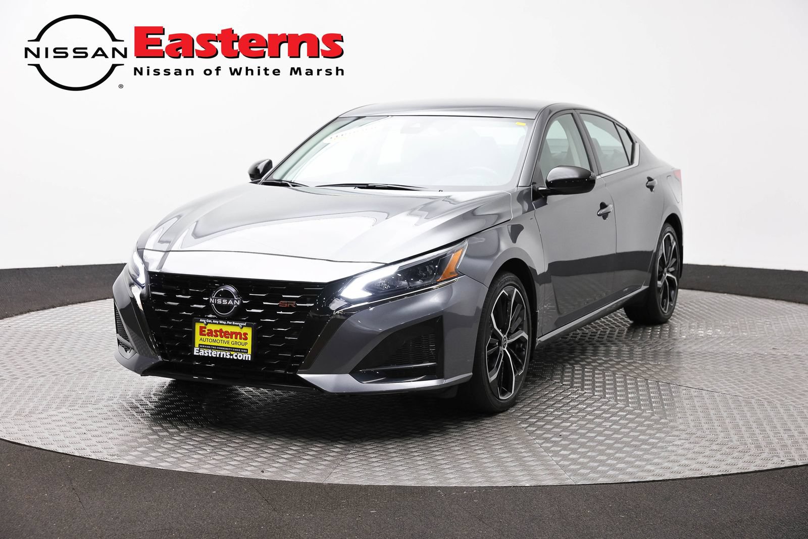 Used 2024 Nissan Altima 2.5 SR FWD image 1