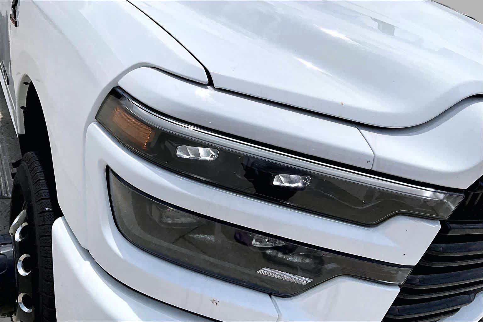 New 2026 RAM 3500 Laramie AWD/4WD image 14