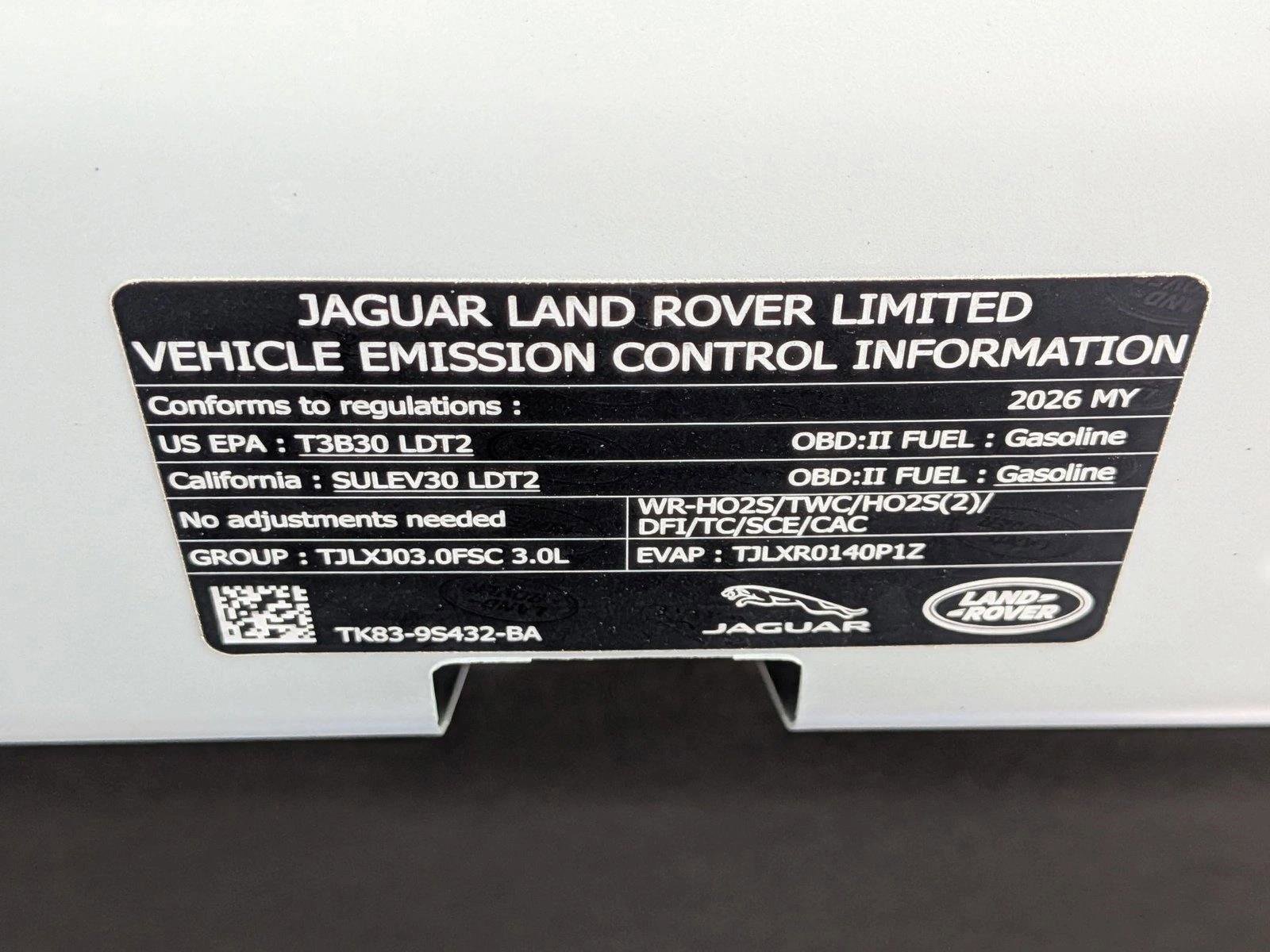 Used 2026 Land Rover Range Rover Velar Dynamic SE AWD/4WD image 23