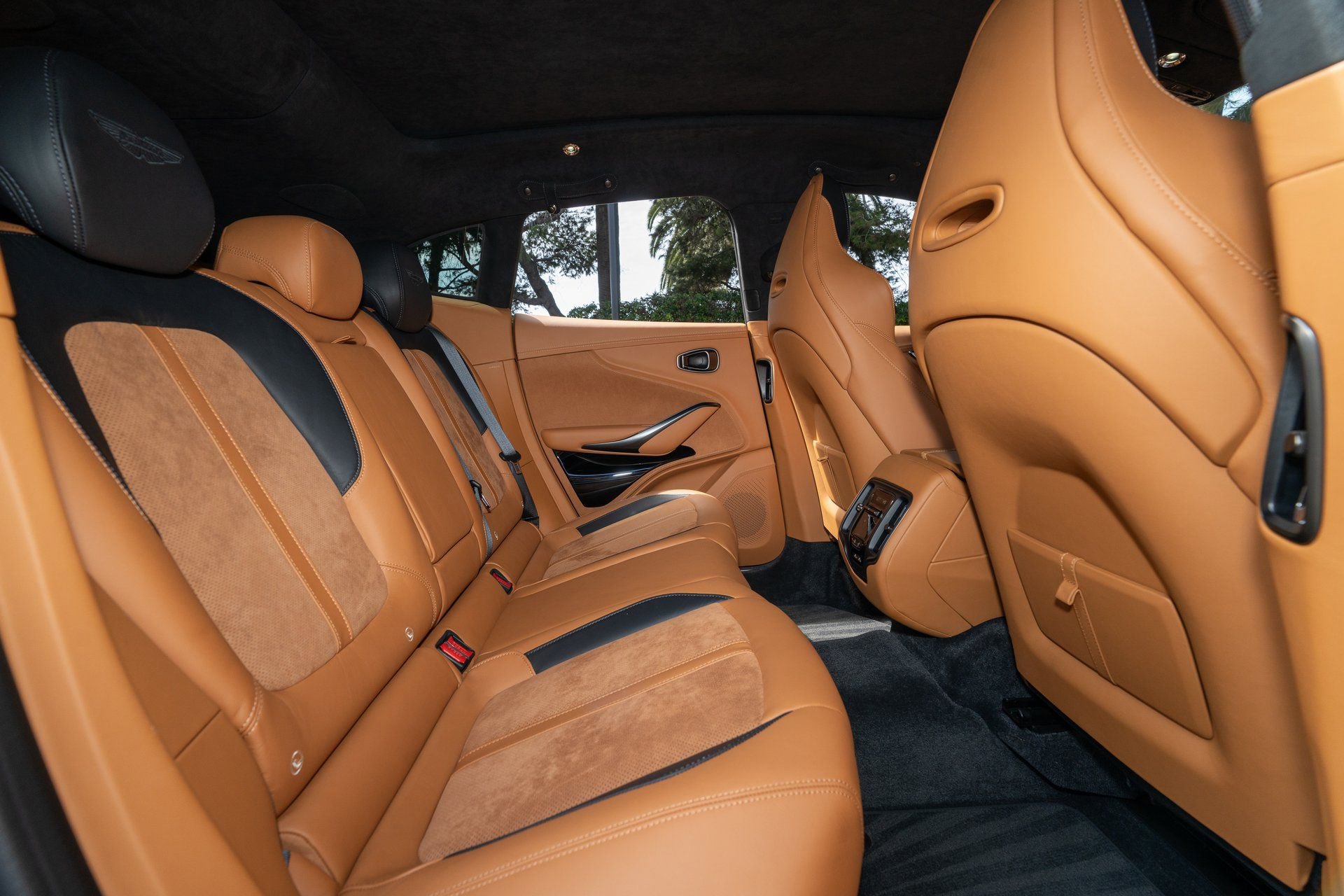 Used 2025 Aston Martin DBX 707 AWD/4WD image 17