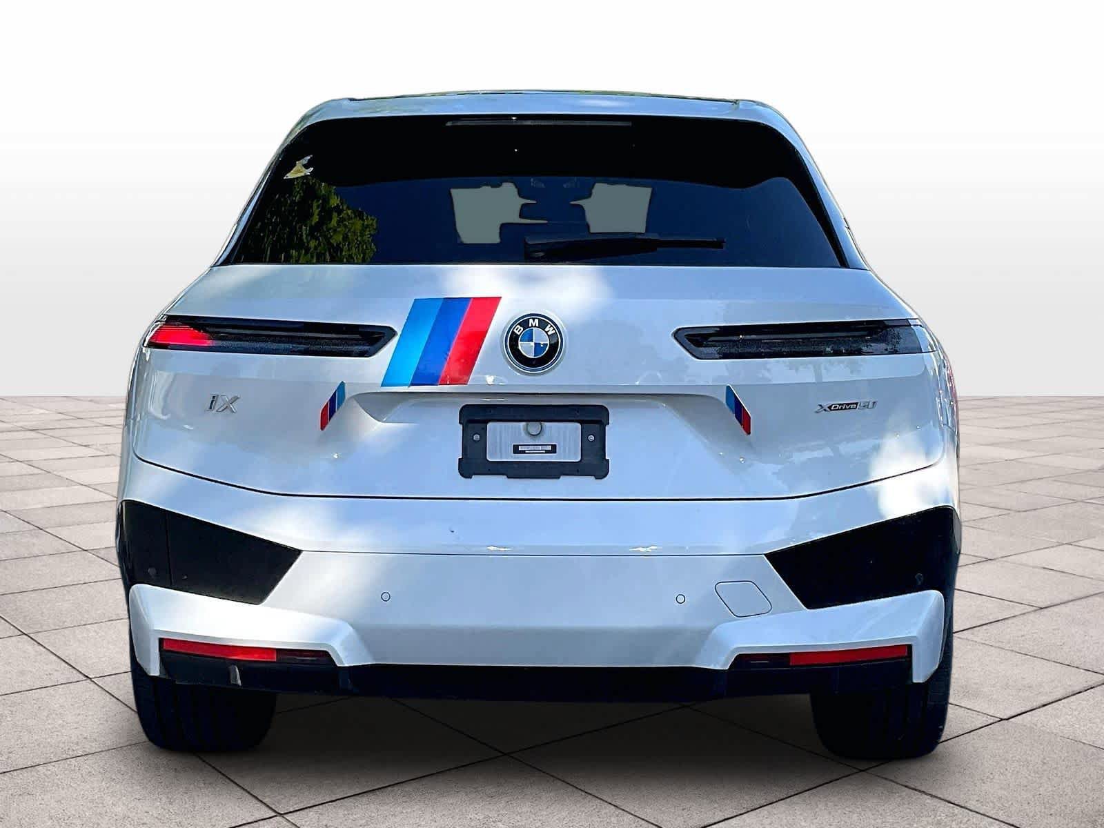 Certified 2023 BMW iX xDrive50 w/ Sport Package AWD/4WD image 6