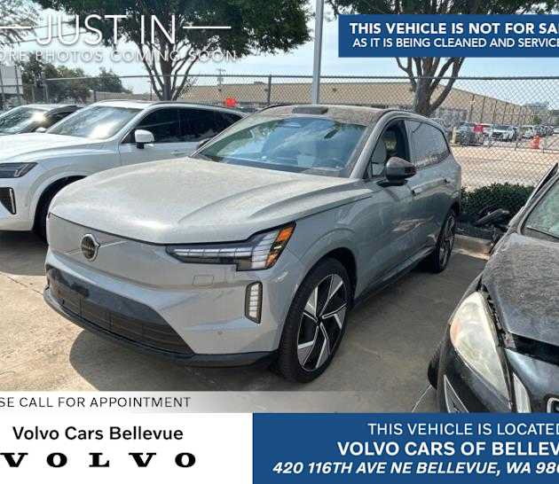 Used 2025 Volvo EX90 Ultra