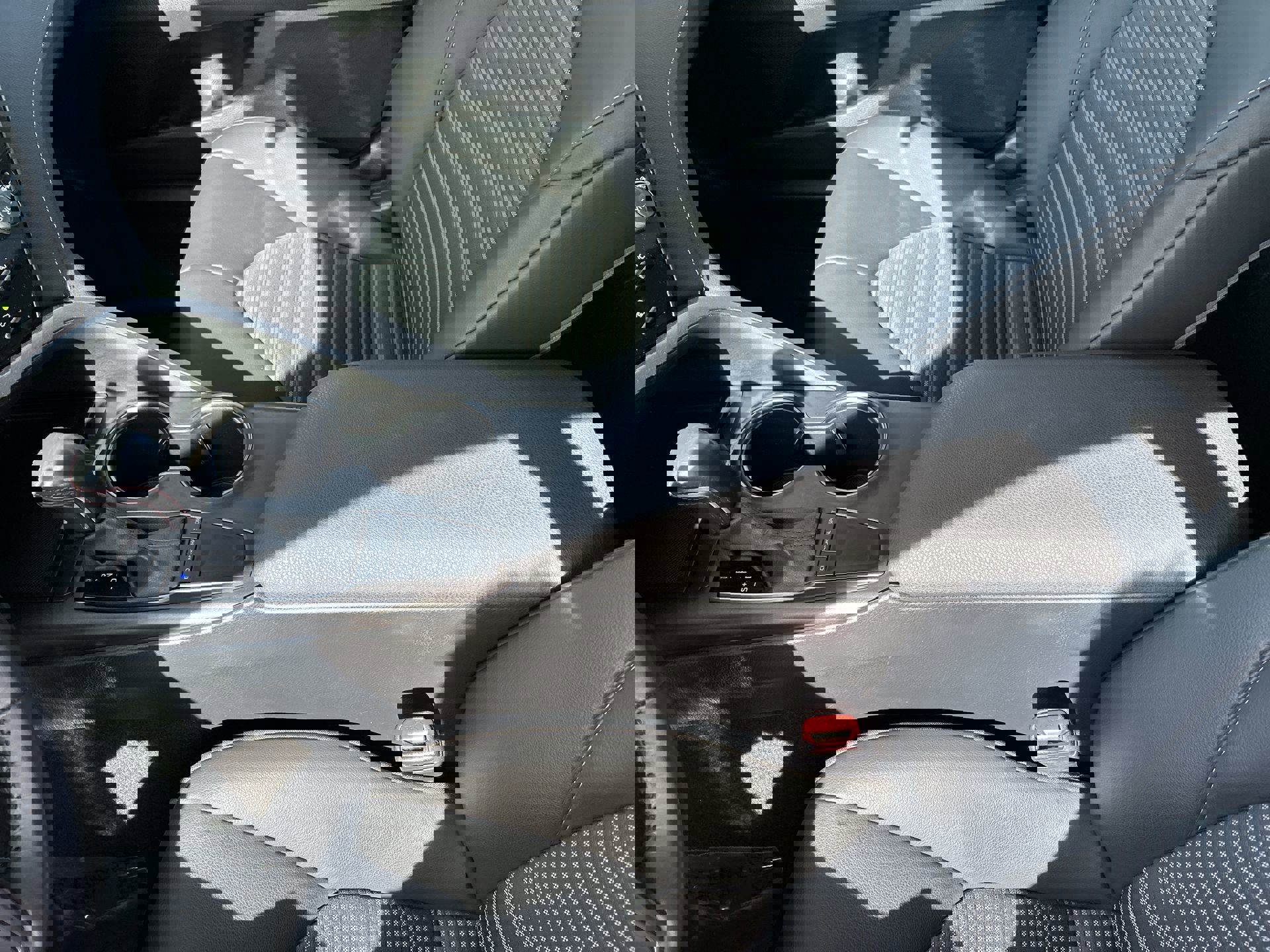 Used 2024 Toyota Camry SE image 22