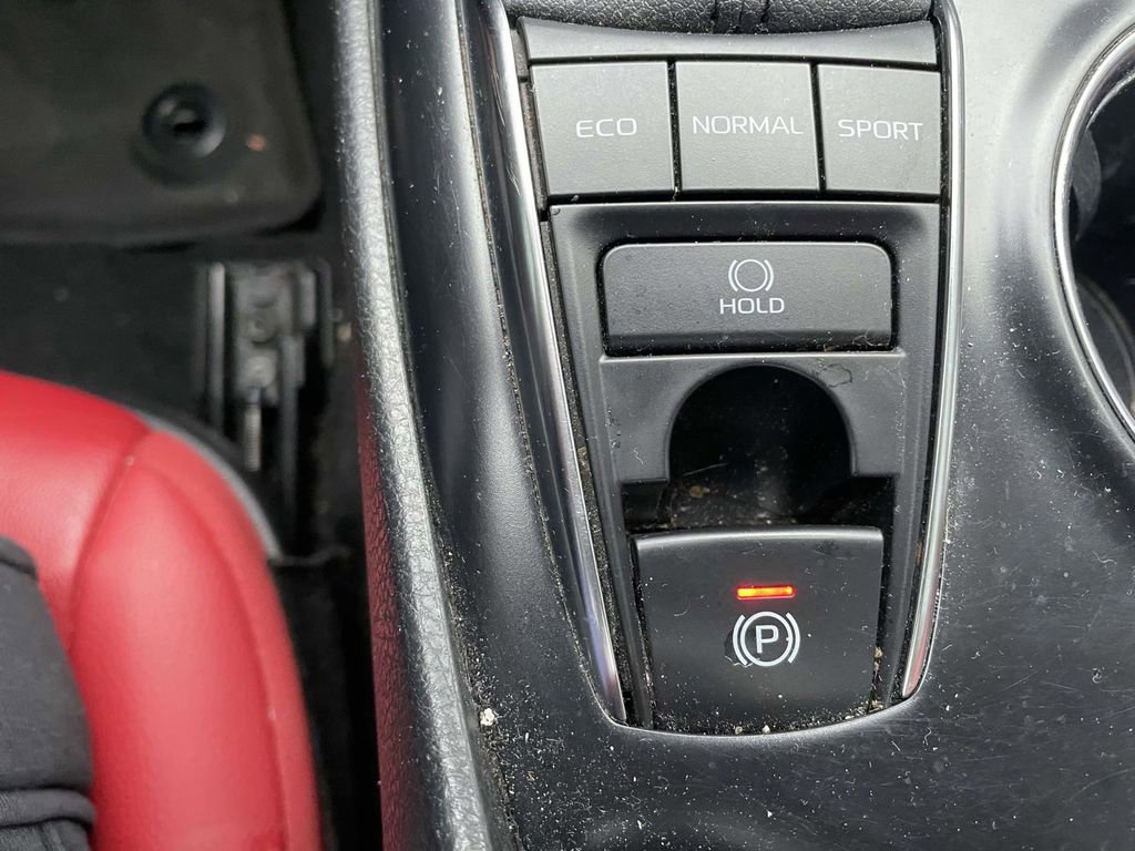 Used 2020 Toyota Camry XSE image 43