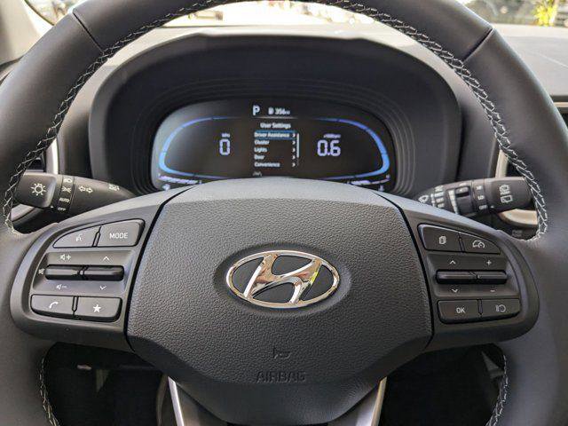New 2025 Hyundai Venue SEL image 20