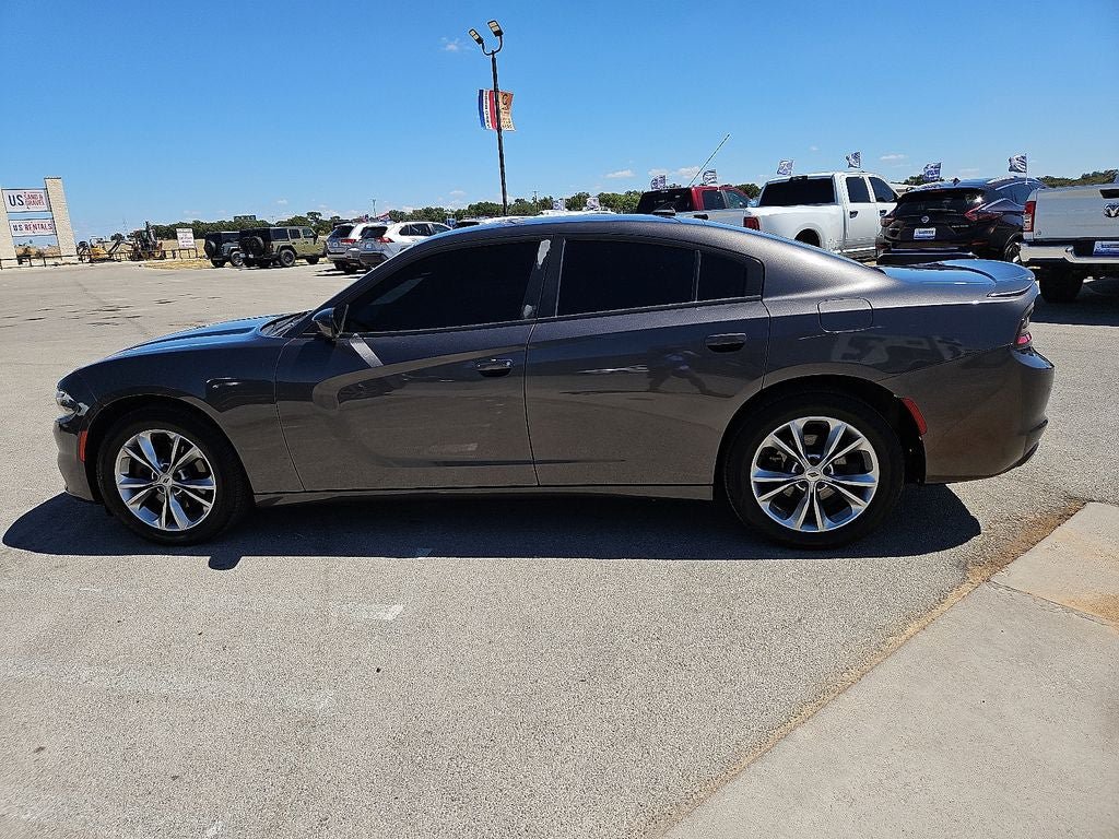 Certified 2020 Dodge Charger SXT AWD/4WD image 3