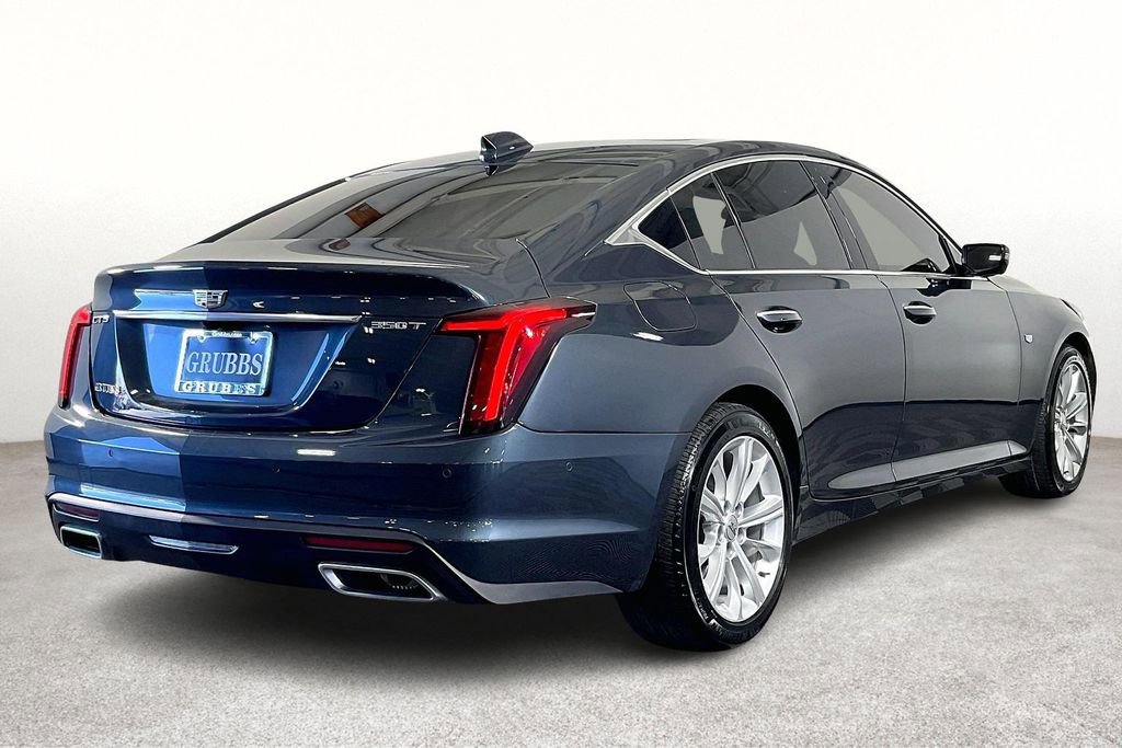 Used 2025 Cadillac CT5 Premium Luxury image 2