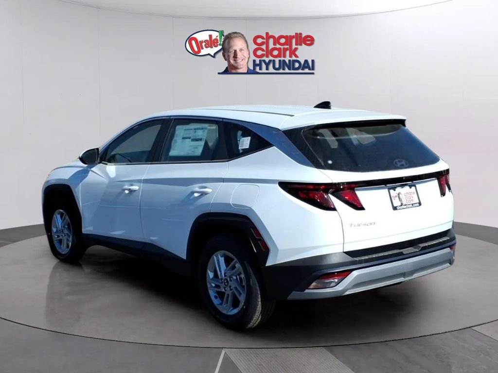 New 2026 Hyundai Tucson SE FWD image 3