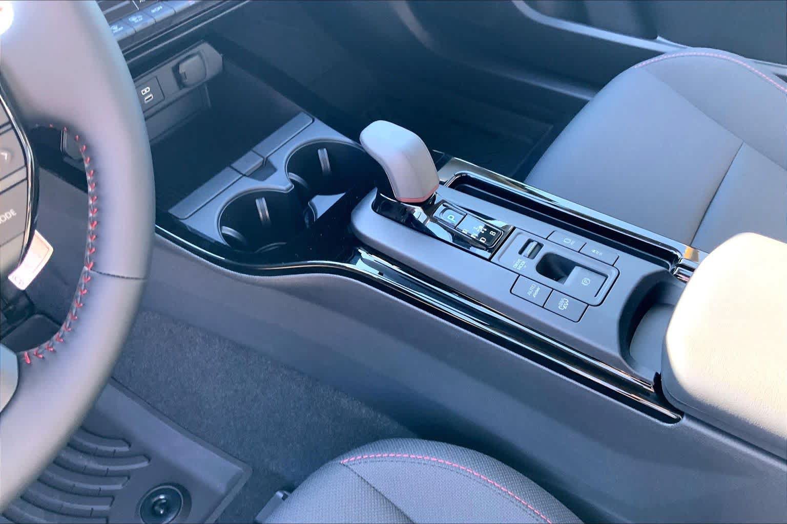 New 2026 Toyota Prius Plug-In Hybrid FWD image 7