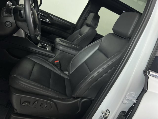 Certified 2024 Chevrolet Tahoe LT w/ Luxury Package AWD/4WD image 20