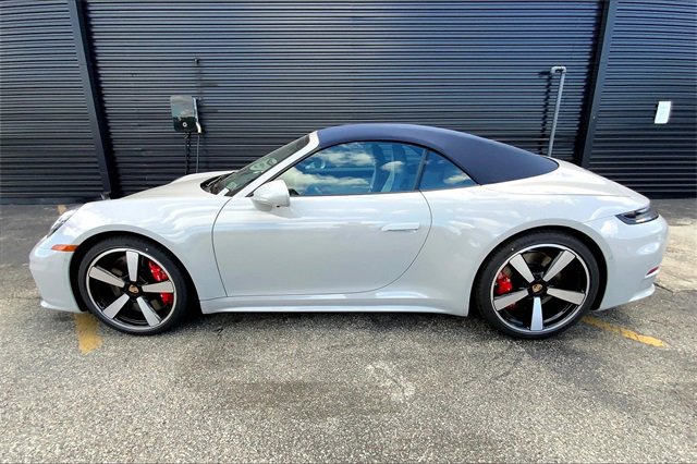 New 2026 Porsche 911 Carrera S image 2