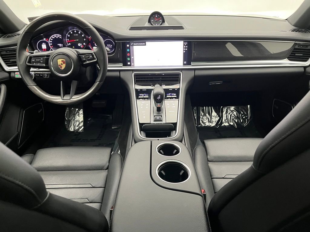 Used 2023 Porsche Panamera image 30