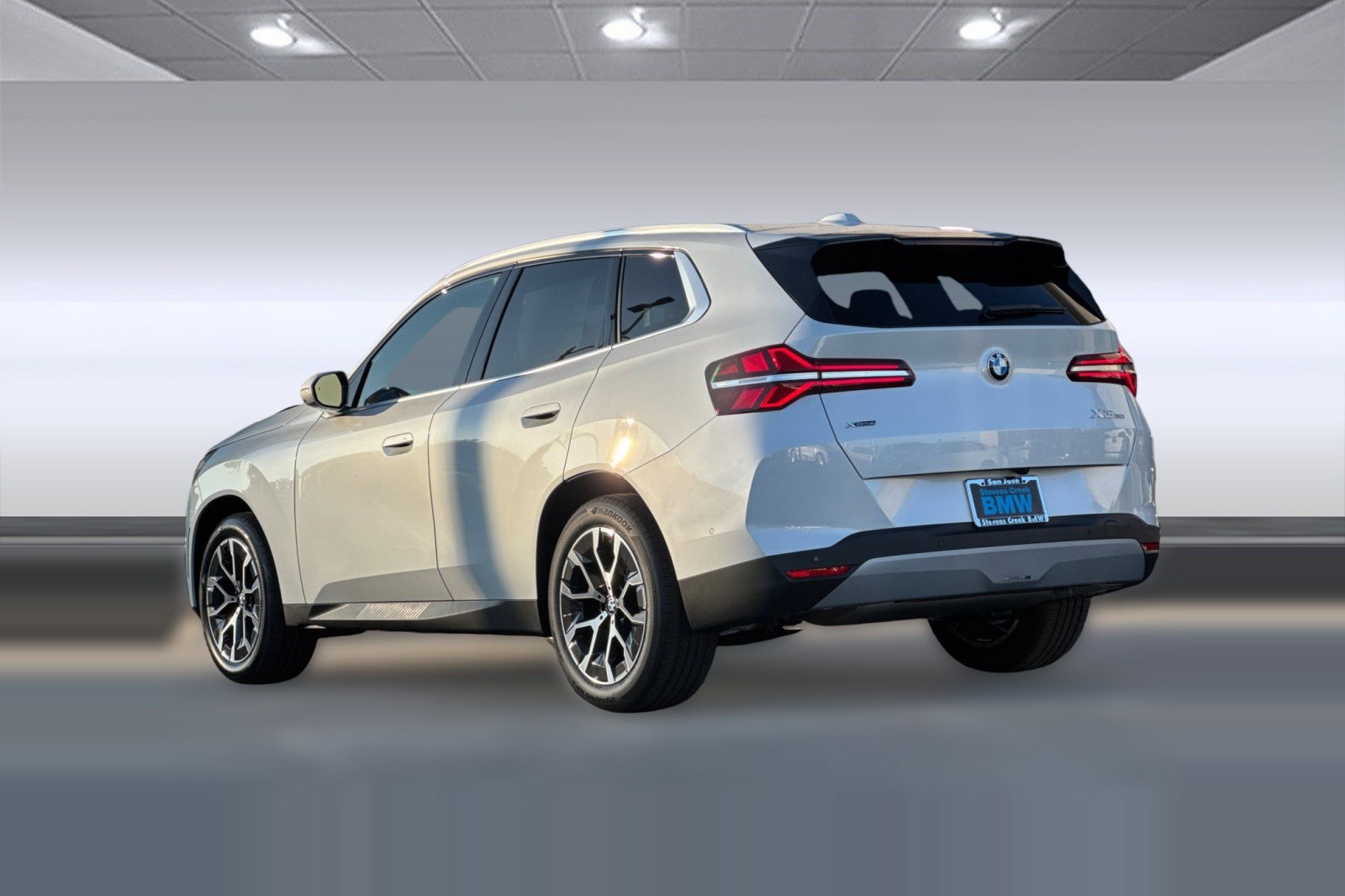 Used 2026 BMW X3 xDrive30i w/ Premium Package AWD/4WD image 3