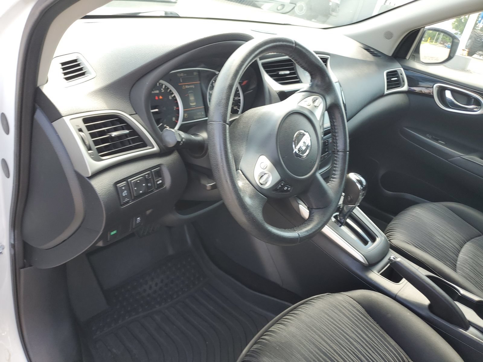 Used 2019 Nissan Sentra SV FWD image 19