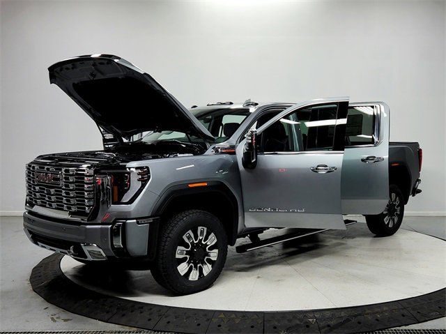 New 2026 GMC Sierra 2500 Denali w/ Denali Reserve Package image 11