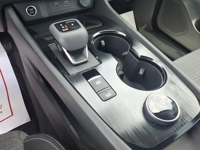 Used 2023 Nissan Rogue SV AWD/4WD image 17
