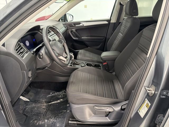Used 2024 Volkswagen Tiguan S image 9