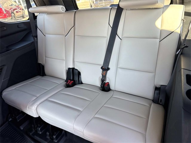 Used 2024 Cadillac Escalade Sport w/ LPO, ONYX Package image 16