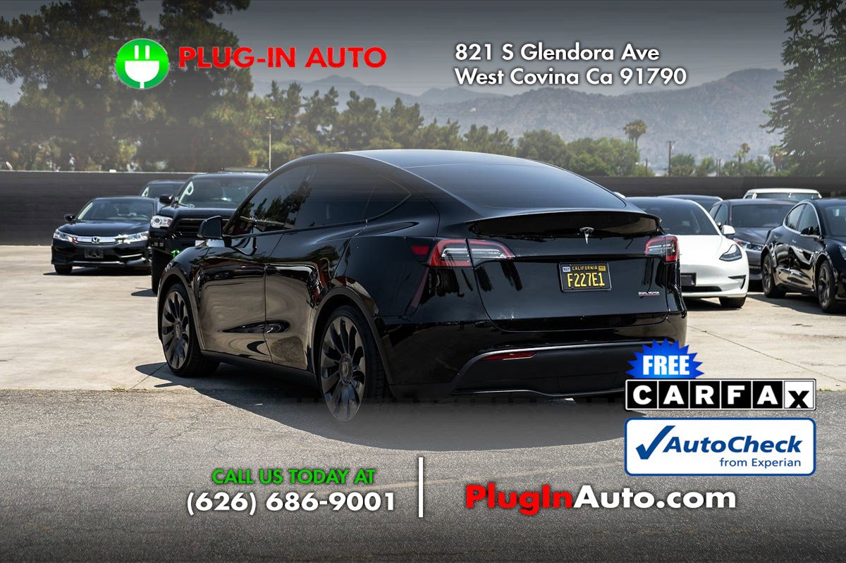 Used 2023 Tesla Model Y Performance image 2