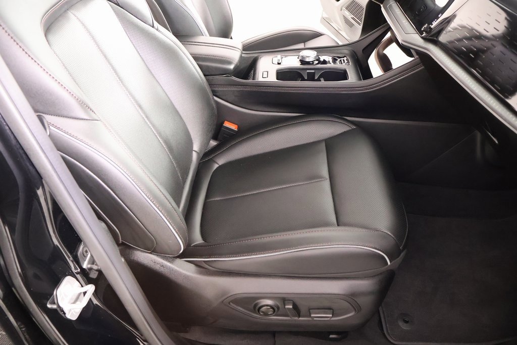 Used 2025 Jeep Wagoneer S Limited image 14